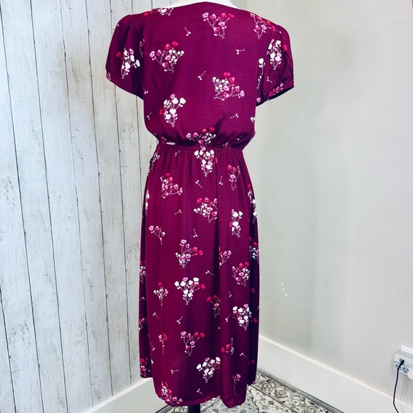 Express | Burgundy Floral Wrap Midi Dress Size Small NWT - Picture 9 of 14